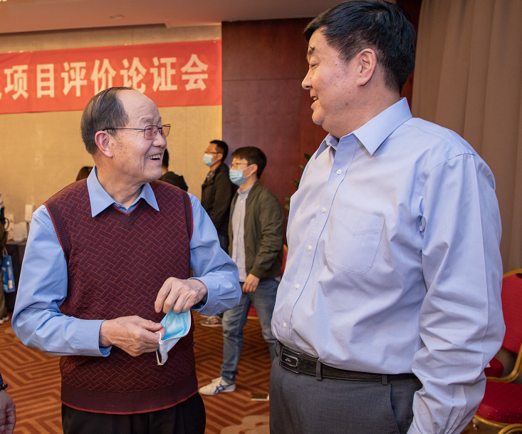 研發(fā)再升級(jí)！三八婦樂婦科精華油項(xiàng)目專家論證會(huì)舉行