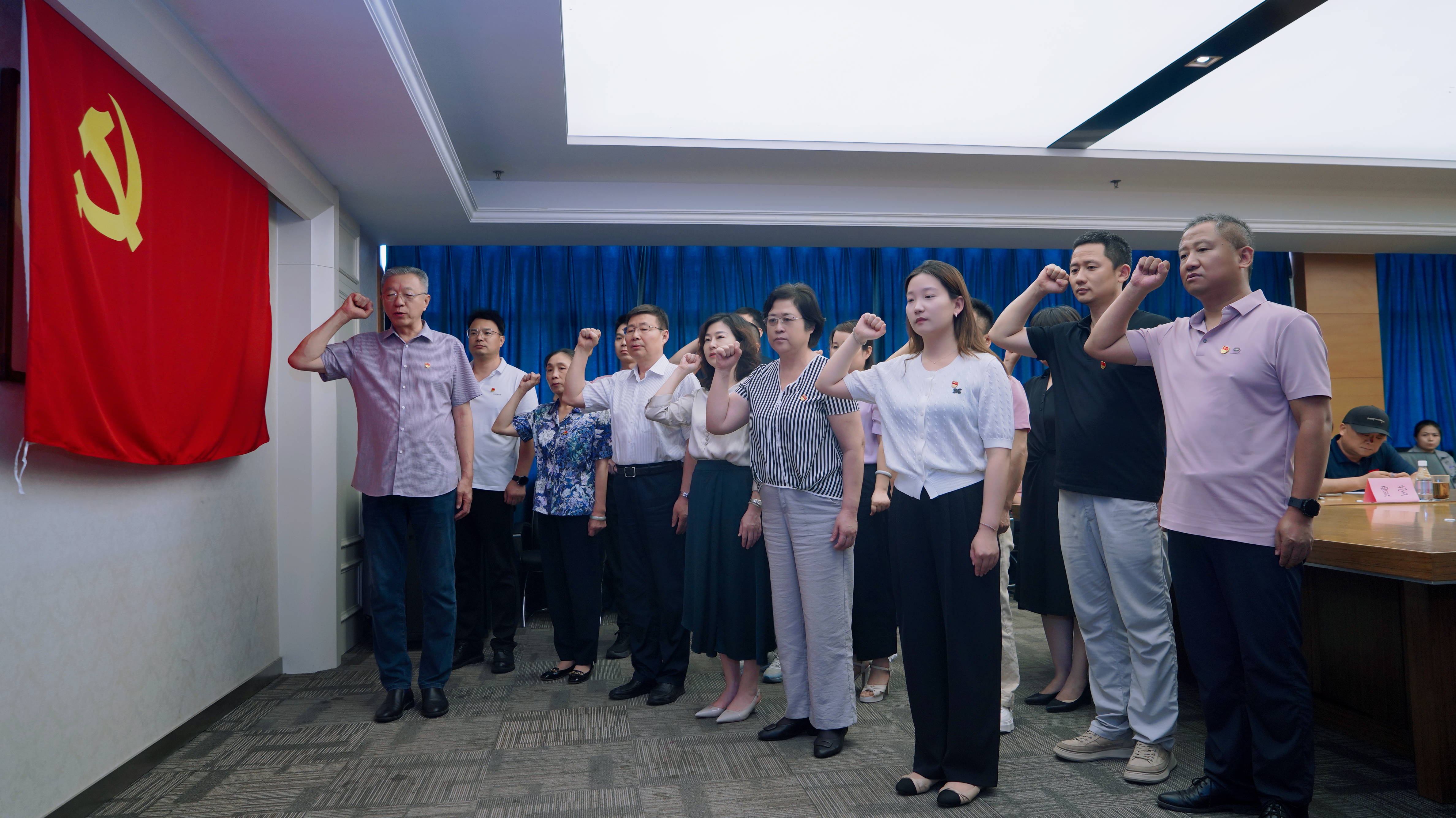 強(qiáng)化黨紀(jì)意識(shí)，涵養(yǎng)清風(fēng)正氣 | 三八婦樂(lè)與中國(guó)生殖健康產(chǎn)業(yè)協(xié)會(huì)、陜西省計(jì)劃生育協(xié)會(huì)聯(lián)合開(kāi)展黨紀(jì)學(xué)習(xí)教育聯(lián)學(xué)聯(lián)建活動(dòng)~