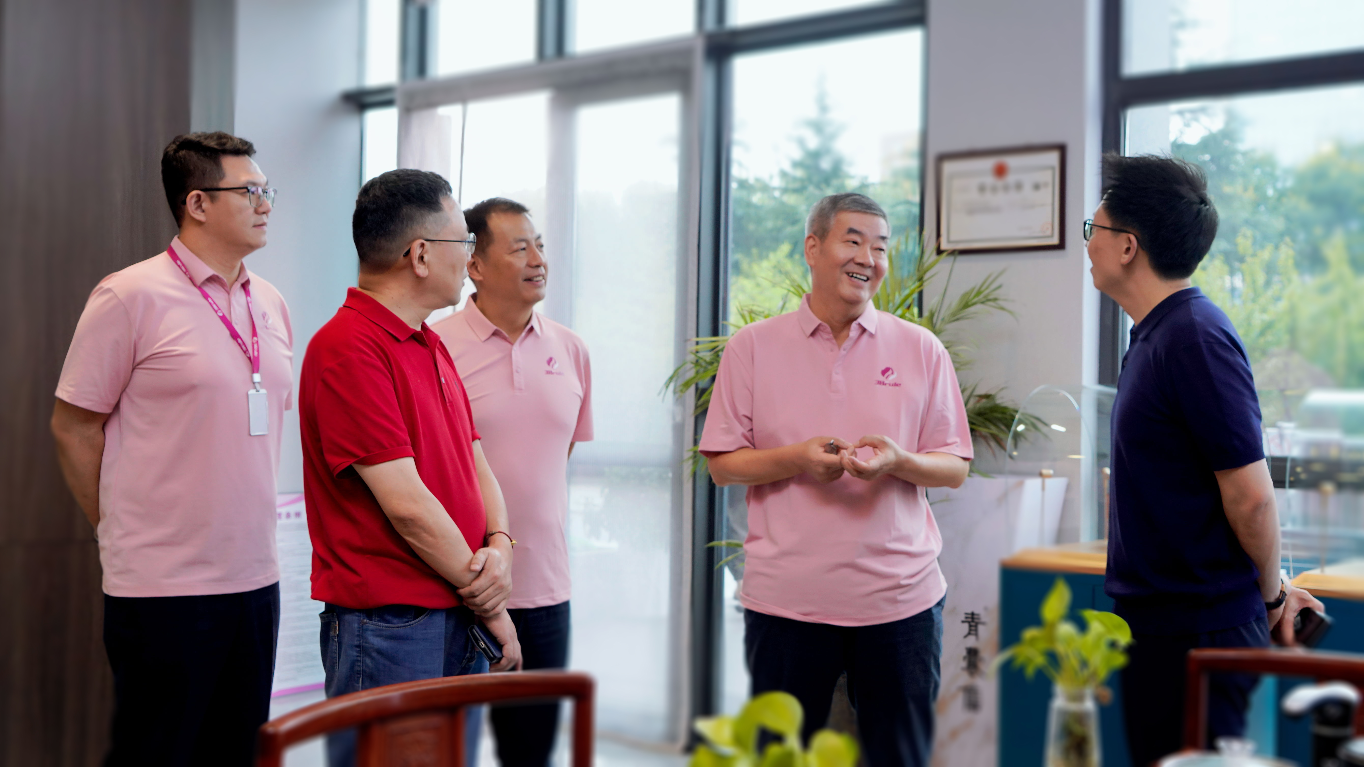 北京博奧晶方生物董事長楊越、晶準(zhǔn)生物總裁李天民一行到三八婦樂參訪交流